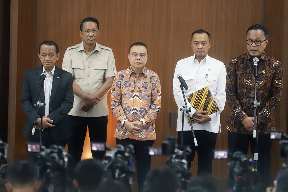 Rapat koordinasi bersama jajaran pemerintah di Kompleks Parlemen, Senayan, Jakarta, Senin (8/6/2026). (BeritaNasional/Elvis)
