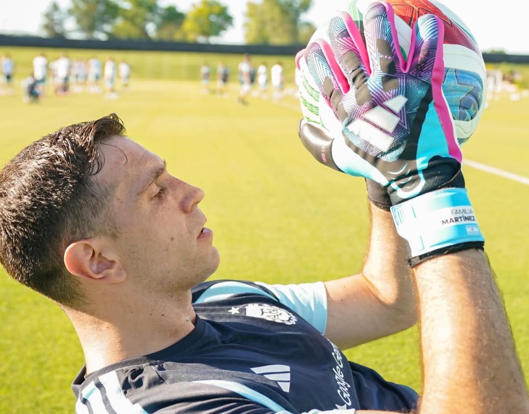 Kiper Timnas Argentina Emiliano Martinez. (Foto/Instagram Emiliano Martinez)