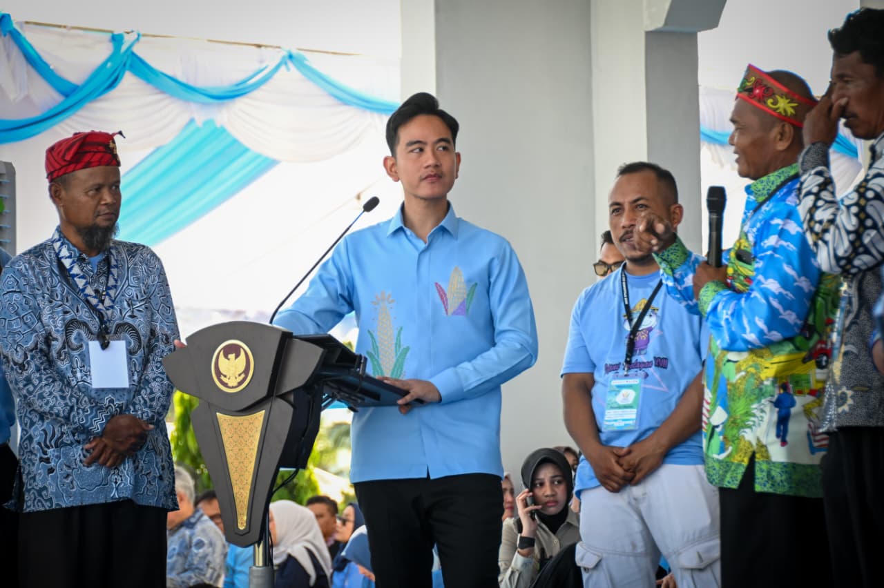 Wapres Gibran Rakabuming Raka di PENAS Petani Nelayan XVII Tahun 2026 di GOR David Tony, Kabupaten Gorontalo, Sabtu (20/6/2026). (BeritaNasional/Elvis/HO Setwapres)