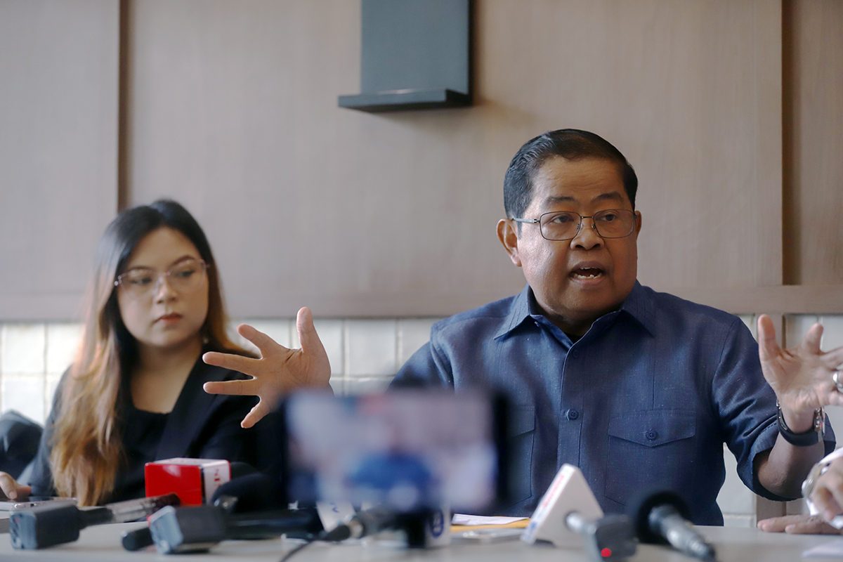 Wakil Ketua Umum Partai Golkar Bidang Kebijakan Publik, Idrus Marham membahas film dokumenter Pesta Babi. (BeritaNasional/Elvis Sendouw)