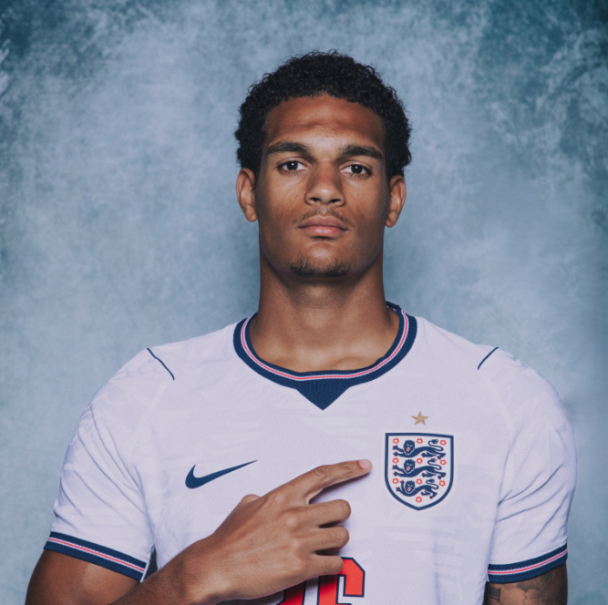 Bek kanan Timnas Inggris, Jarell Quansah. (Foto/doc. Instagram: Quansah)