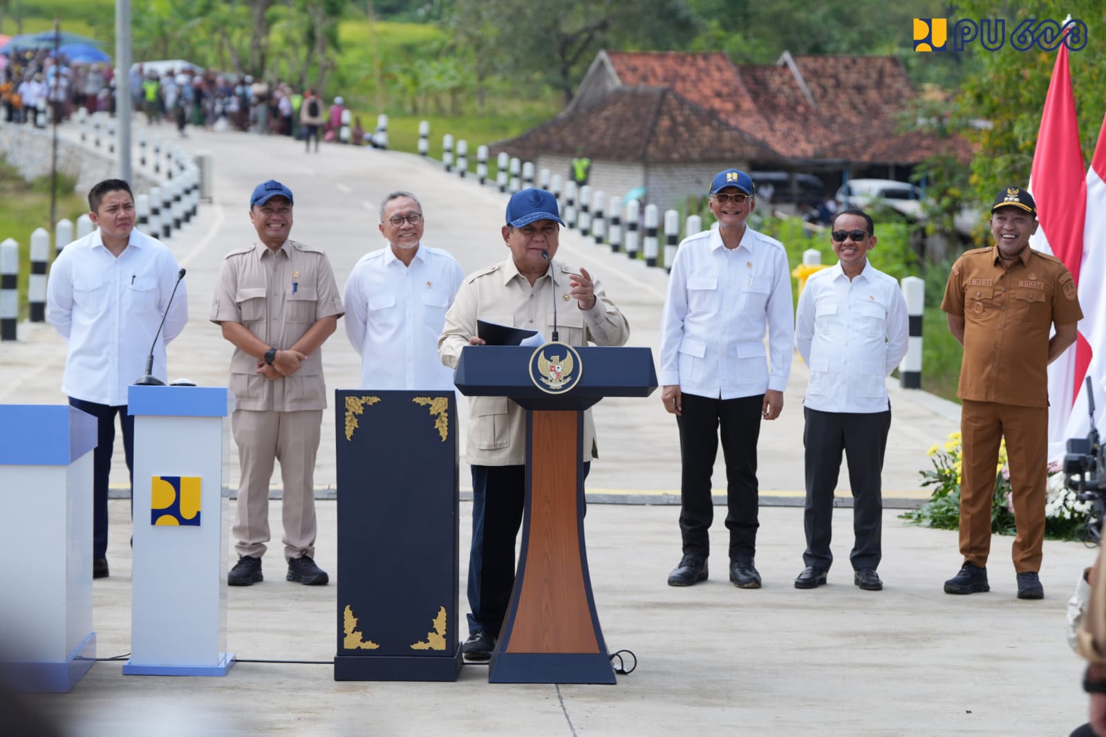 Presiden Prabowo Subianto resmikan ruas jalan di Kabupaten Sampang Jawa Timur. (BeritaNasional/Setpres)