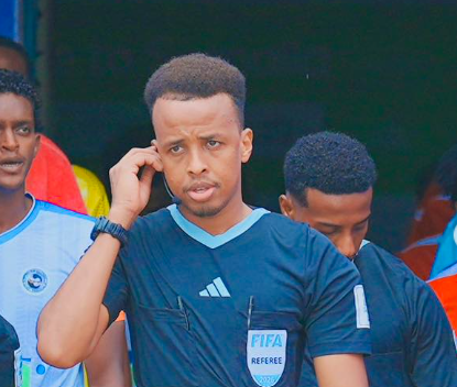 Wasit terbaik Afrika, Omar Artan. (BeritaNasional/IG Omar Artan)