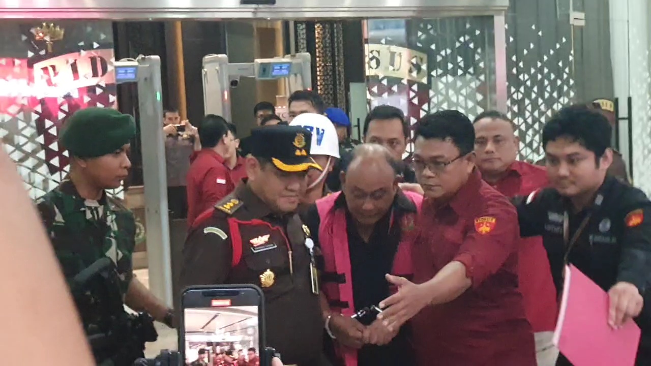 Eks Kepala BGN Dadan Hindayana tersangka kasua dugaan korupsi SPPG. (BeritaNasional/Bachtiar)