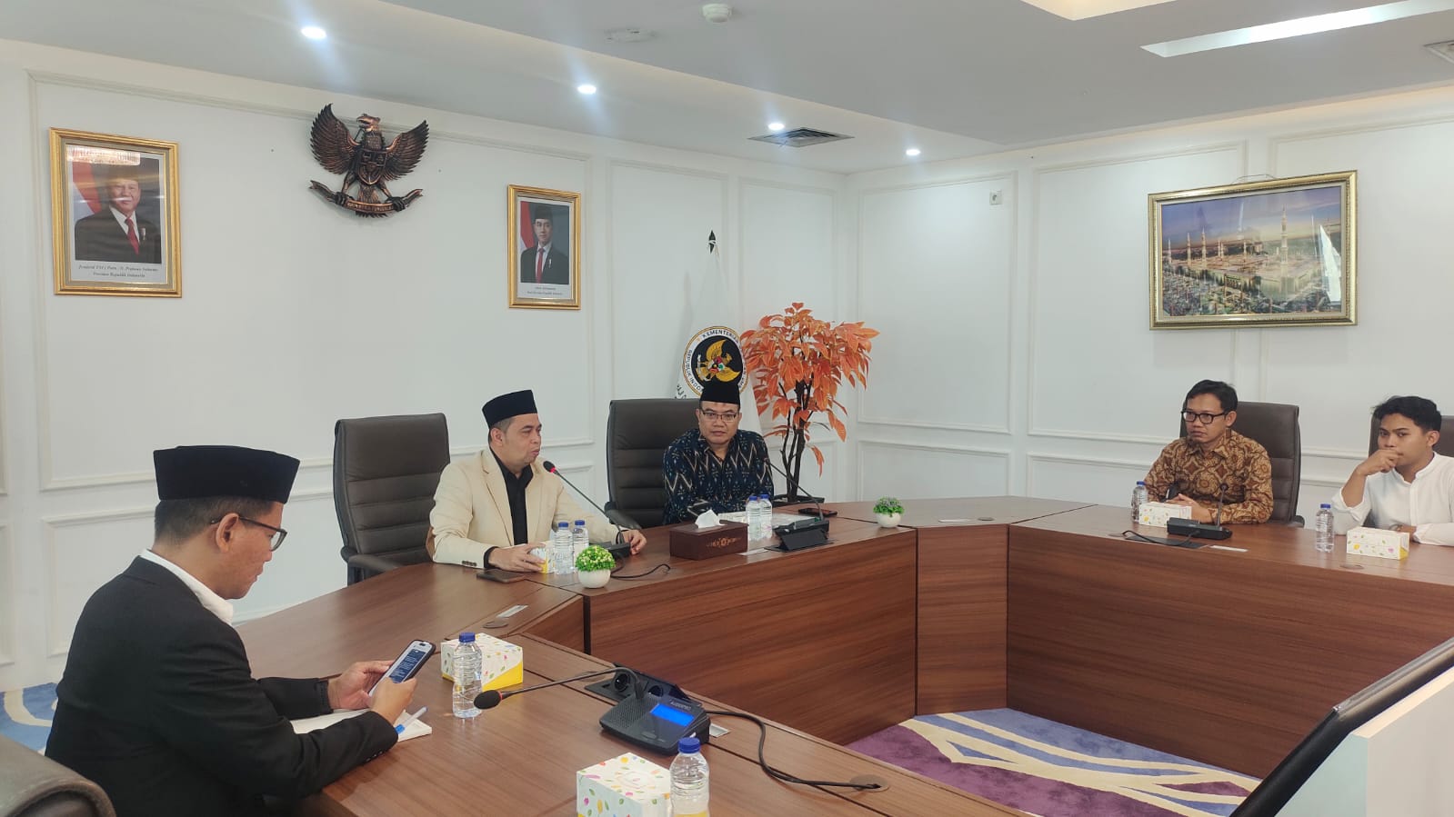 Kemenhaj Terima 72 Aduan Travel Umrah Bermasalah, 19 Kasus Selesai Dimediasi. (Foto/Kemenhaj)