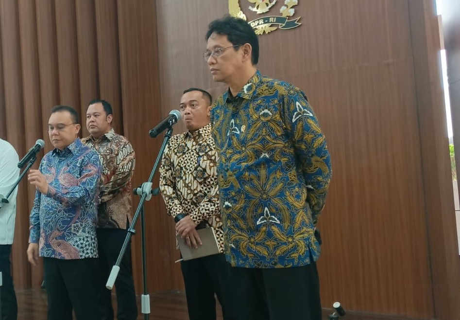Menkeu Purbaya Yudhi Sadewa saat konferensi pers di Kompleks Parlemen. (BeritaNasional/Hamdi)