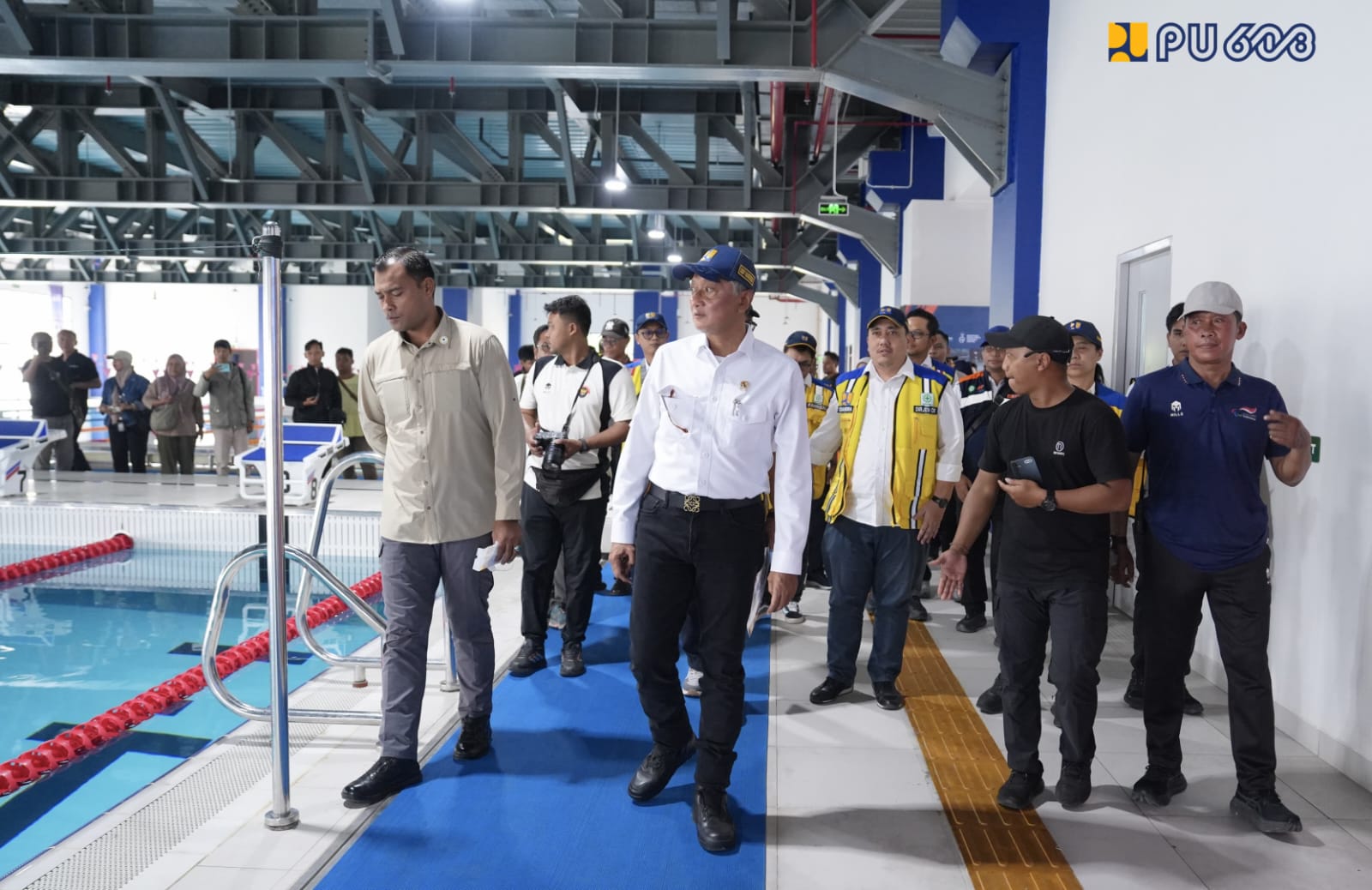 Menteri PU Dody Hanggodo saat meninjau fasilitas di Indonesia Paralympic Training Center . (BeritaNasional/KemenPU)