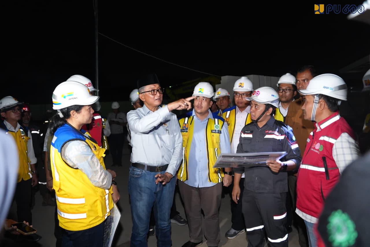 Menteri PU Dody Hanggodo memberikan arahan. (BeritaNasional/dok KemenPU)