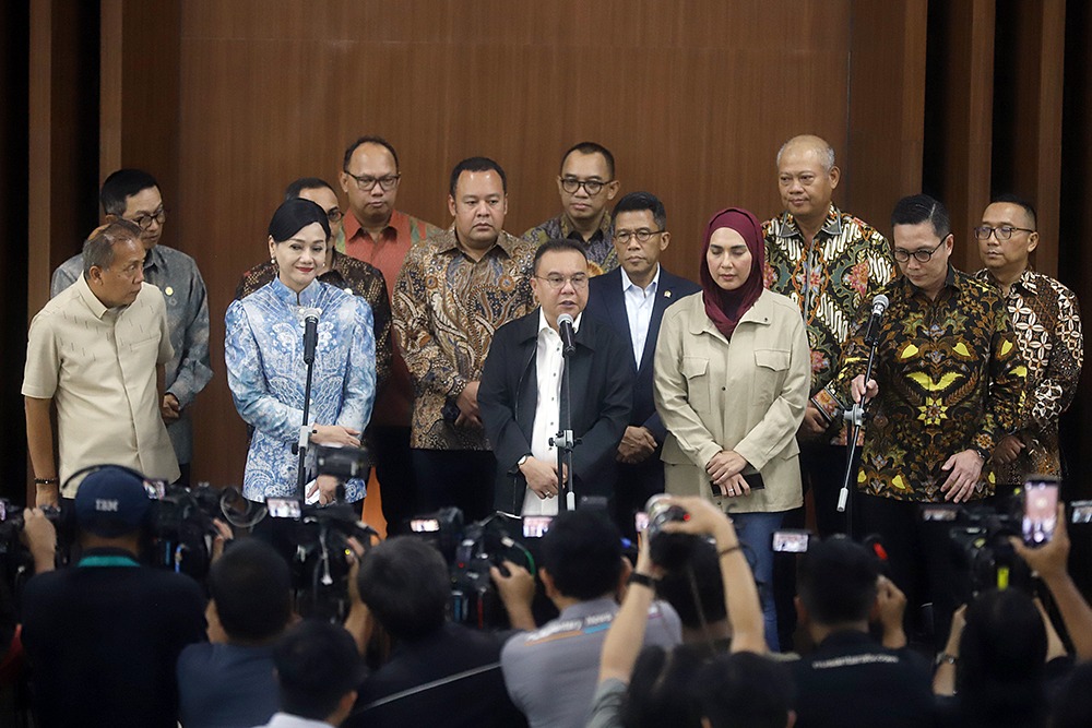Pimpinan DPR Terima Jajaran Direksi Baru Bursa Efek Indonesia, Bahas Pembenahan Tata Kelola Bursa. (BeritaNasional/Elvis)