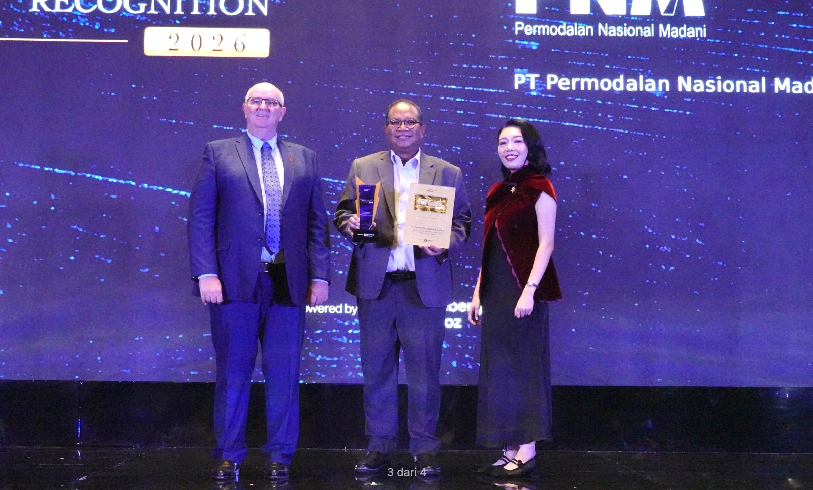PNM menerima Top Company in Ultra Micro Finance for Women Empowerment. (BeritaNasional/istimewa)