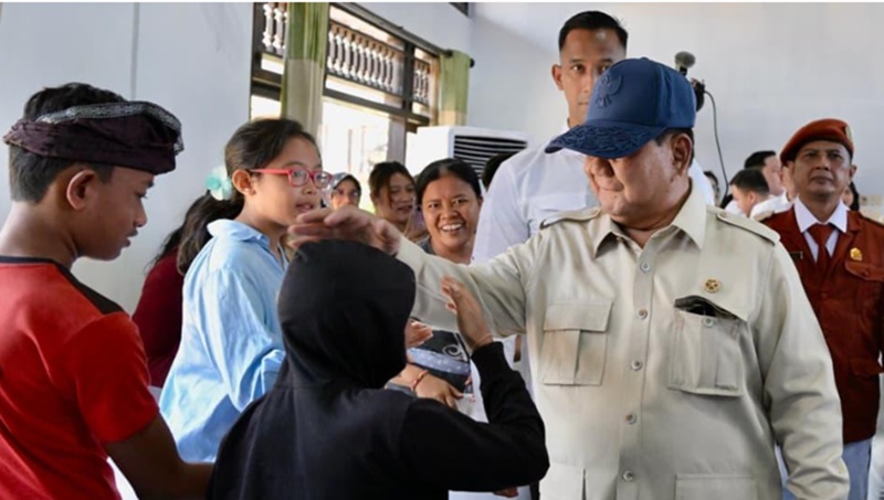 Presiden Prabowo bertemu siswa (Foto/Setpres)