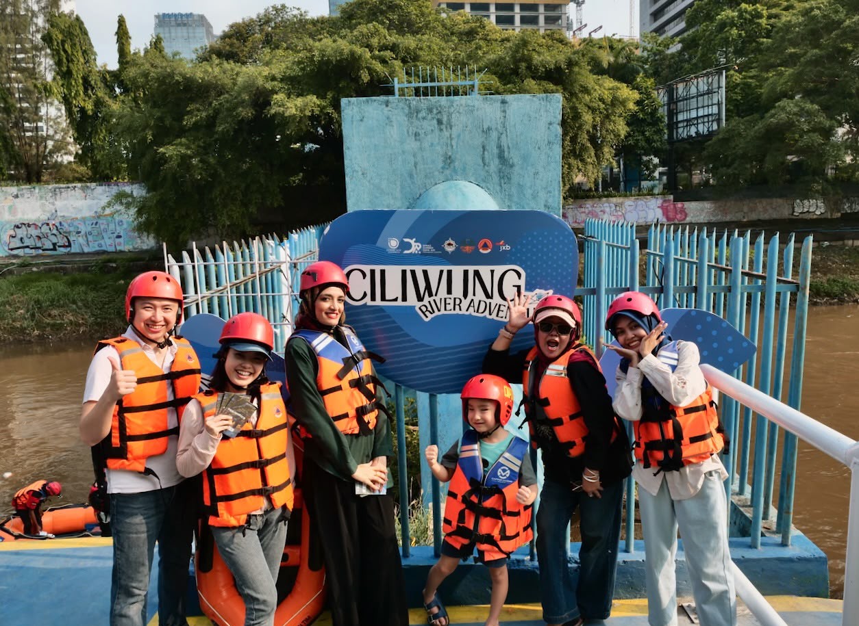 Rayakan HUT Ke-499 Jakarta, warga diajak berkeliling Sungai Ciliwung. (Foto/Ist)