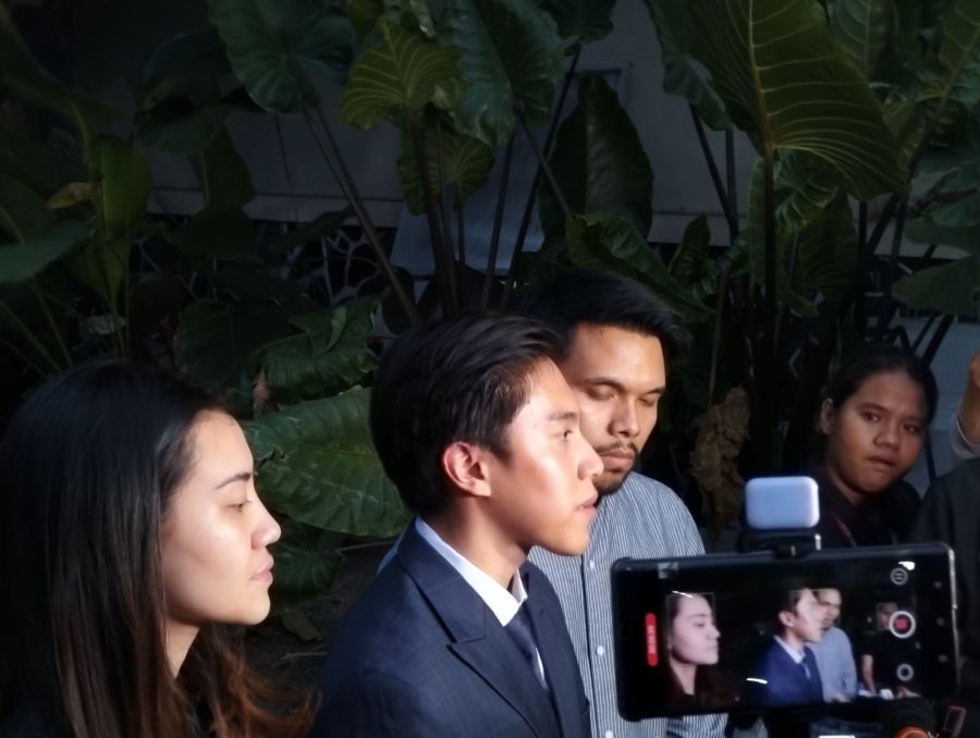Thariq Halilintar dan Aaliyah Massaid diperiksa sebagai saksi di Mapolda Metro Jaya, Jakarta, Rabu (10/6/2026). (BeritaNasional/Bacahtiarudin Alam)