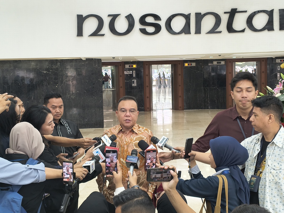 Wakil Ketua DPR RI Sufmi Dasco Ahmad saat memberikan keterangan pers. (BeritaNasional/Ahda)