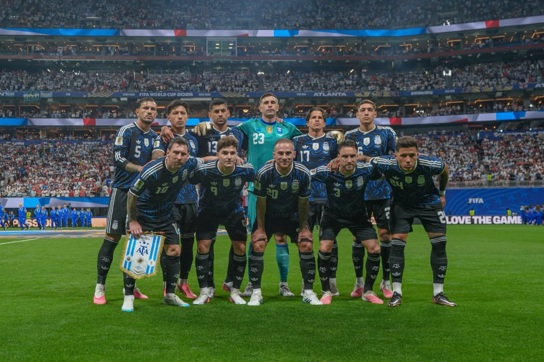 Skuad Timnas Argentina saat menghadapi Inggris di semifinal Piala Dunia 2026. (Foto/Instagram Messi)