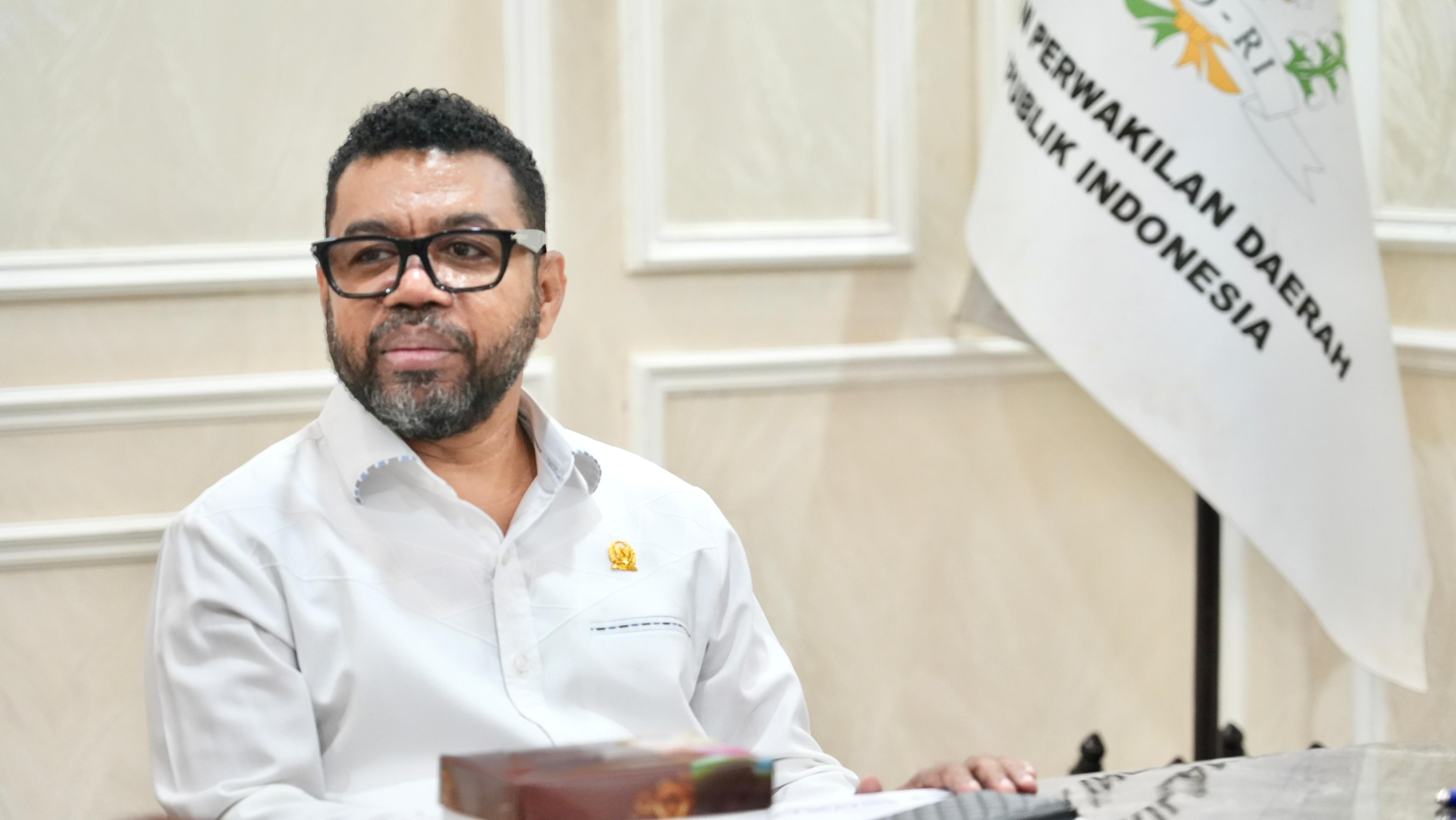 Ketua Komite III DPD RI Filep Wamafma. (BeritaNasional/istimewa)