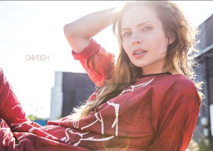 Aktris dan penyanyi AS, Daveigh Chase. (BeritaNasional/IG Daveigh)