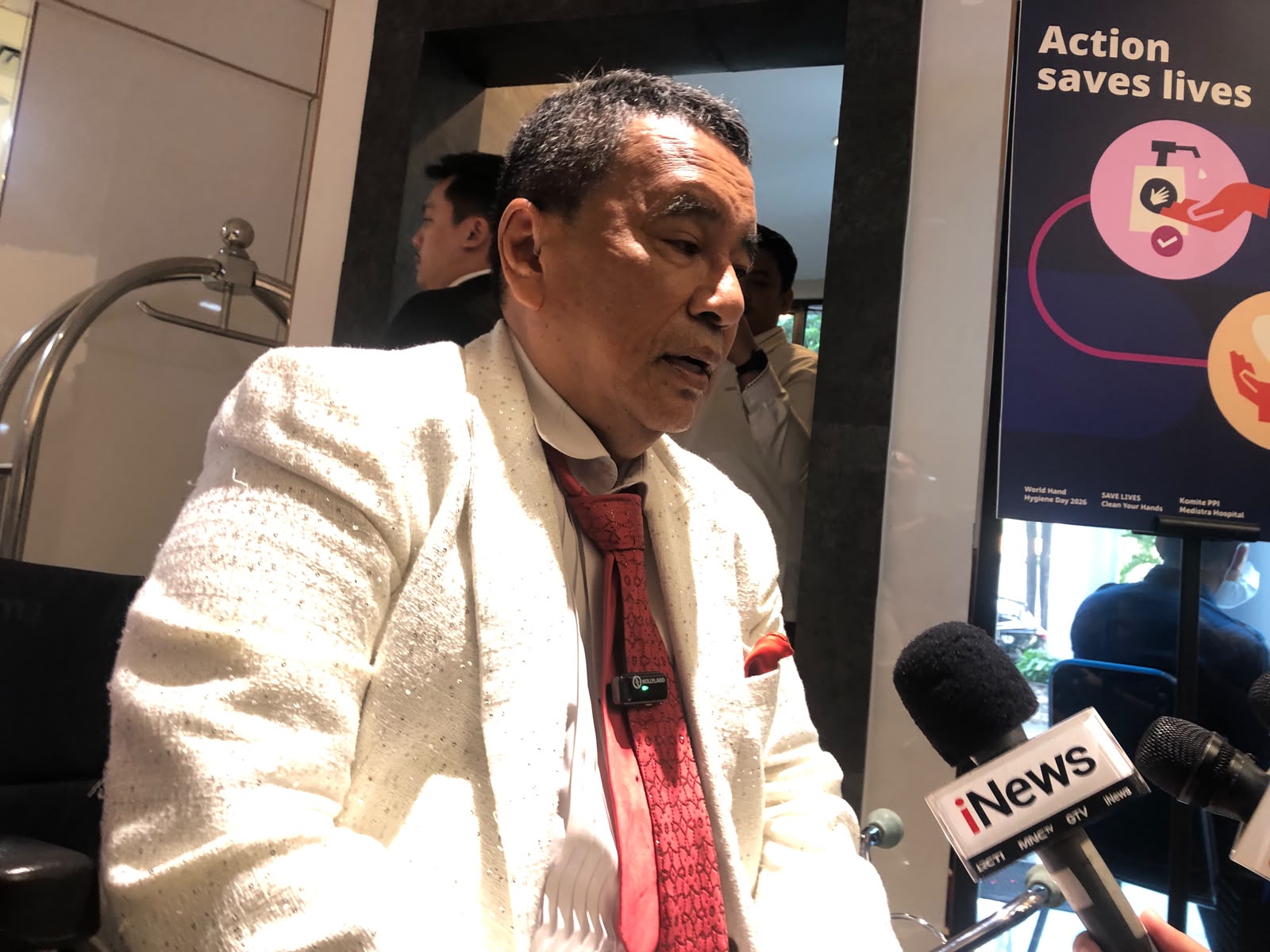 Pengacara Hotman Paris Hutapea saat memberikan keterangan pers. (BeritaNasional/Bachtiar)