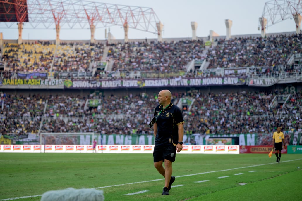 Pelatih Persebaya Surabaya Bernardo Tavares. (Foto/doc. Piala Presiden 2026)