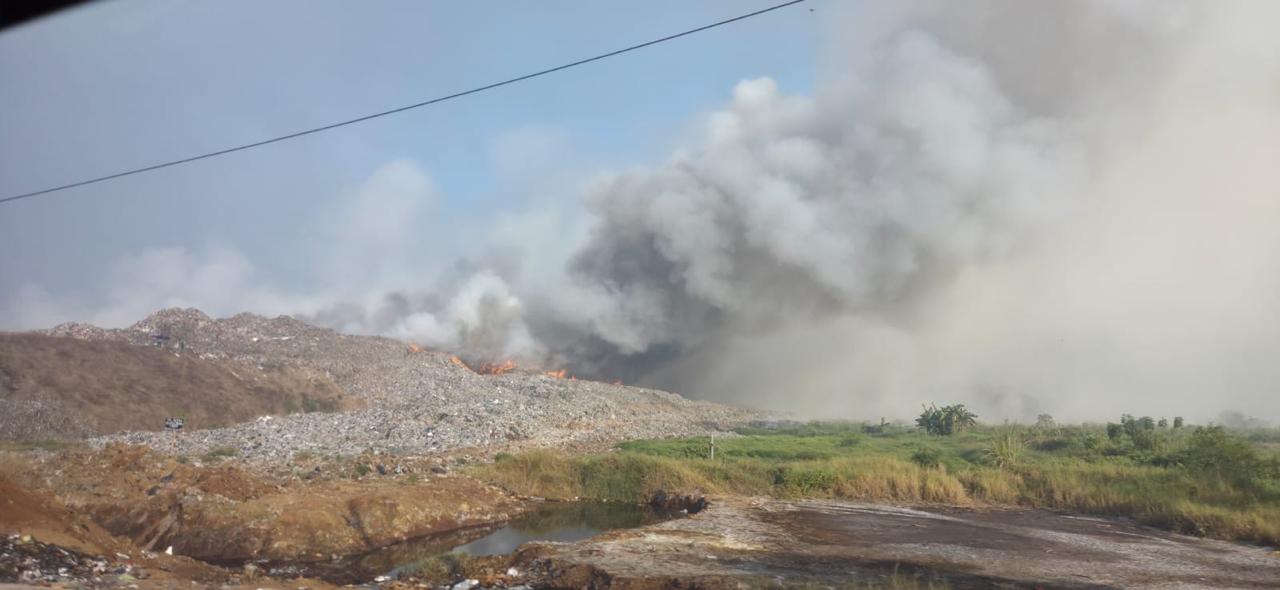 Kebakaran TPA Jatiwatingin, Tangerang, Banten, Rabu (1/7/2026). (BeritaNasional/BNPB)
