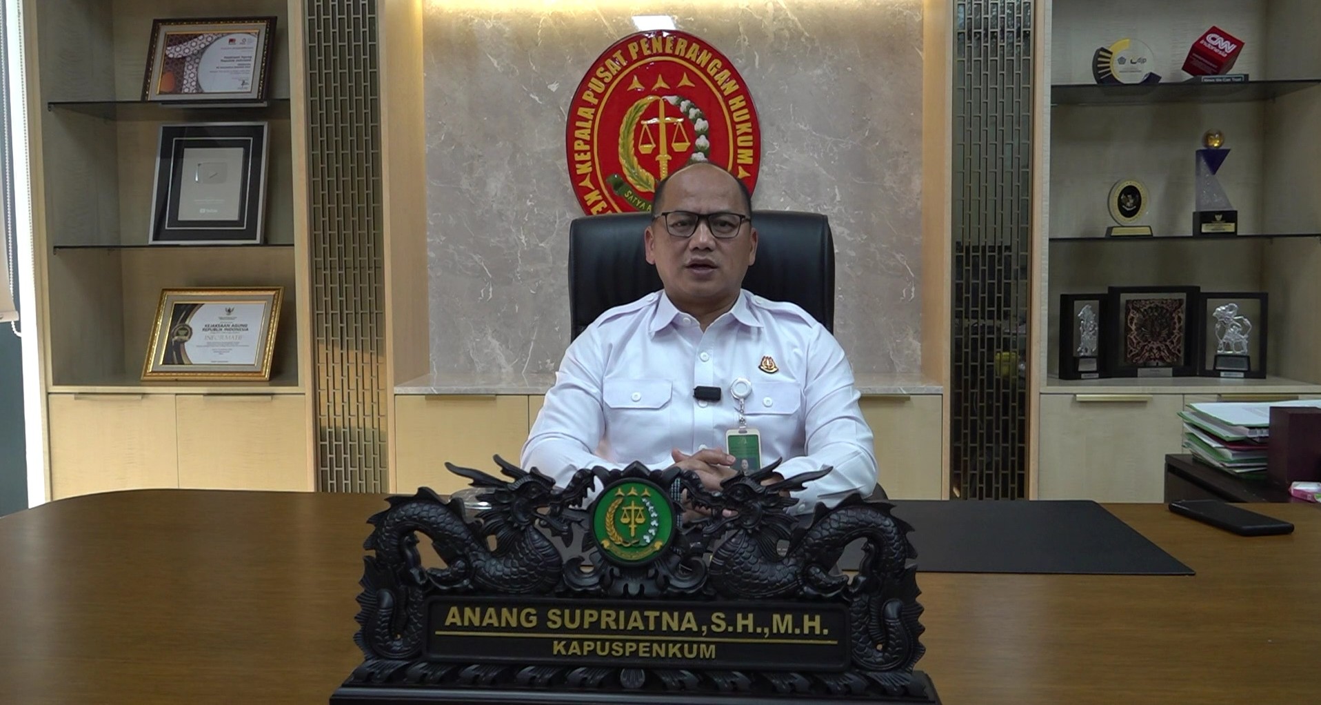 Kapuspenkum Kejagung Anang Supriatna saat memberikan keterangan pers. (Foto/Ist)