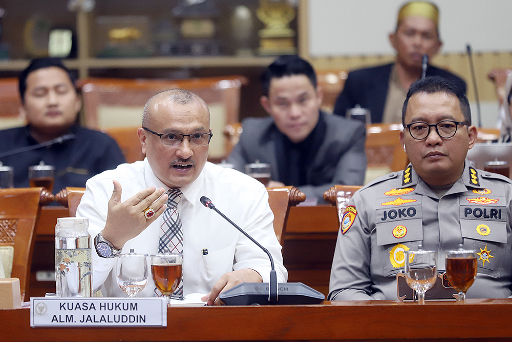 Komisi III DPR RI menggelar  Rapat Dengar Pendapat (RDP) terkait kasus sengketa tanah di wilayah hukum Polda  Sulawesi Selatan. (BeritaNasional/Elvis Sendouw)