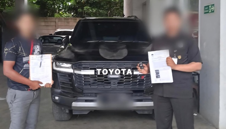 KPK bawa Toyota Land Cruiser sitaan Kasus Kuansing (Beritanasional/Panji)