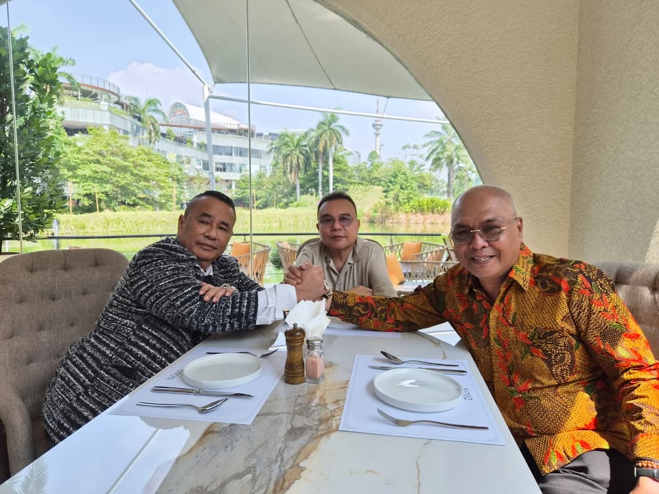 Momen Sufmi Dasco Duduk Semeja dengan Hotman Paris dan Ketum PWI. (Foto/instagram @sufmi_dasco)