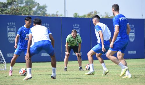 Suasana latihan perdana Persib Bandung untuk persiapan Piala Presiden 2026. (Foto/persib.co.id)