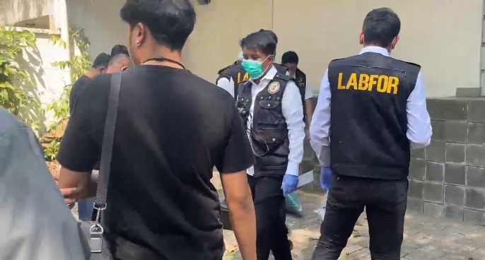 Tim Pusat Laboratorium Forensik (Puslabfor) Polri kembali melakukan olah tempat kejadian perkara (TKP). (Foto/istimewa)