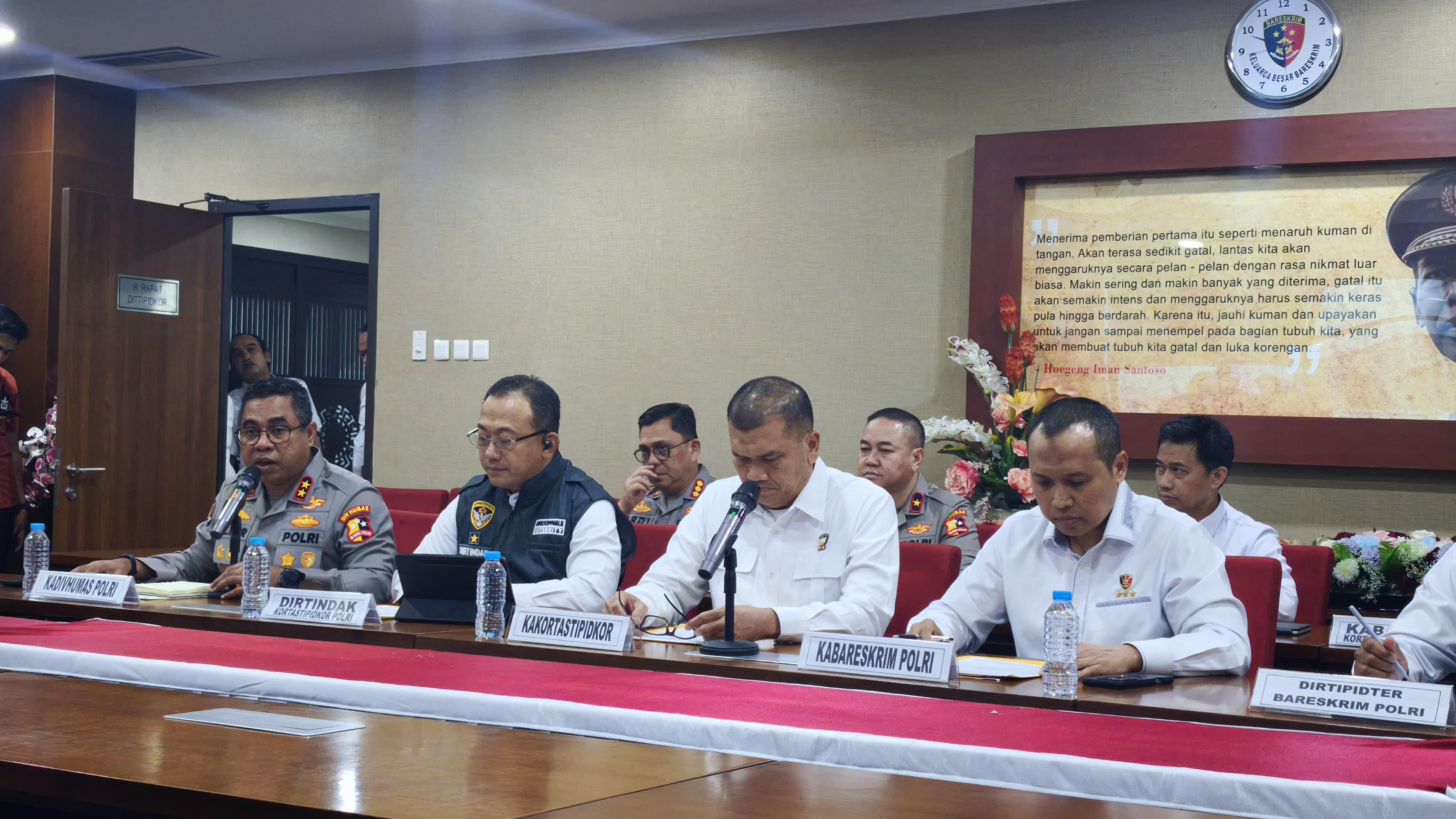 - Korps Tindak Pidana Korupsi (Kortas Tipidkor) Polri memutuskan meningkatkan status kasus dugaan korupsi terhadap pengadaan pemenuhan kebutuhan pasokan batubara pada PLTU. (BeritaNasional/Bachtiar)