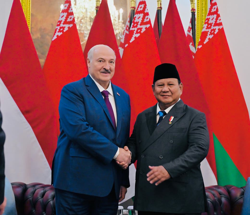 Presiden Prabowo Subianto bersama Presiden Belarus Aleksandr Lukashenko. (BeritaNasional/Setpres)