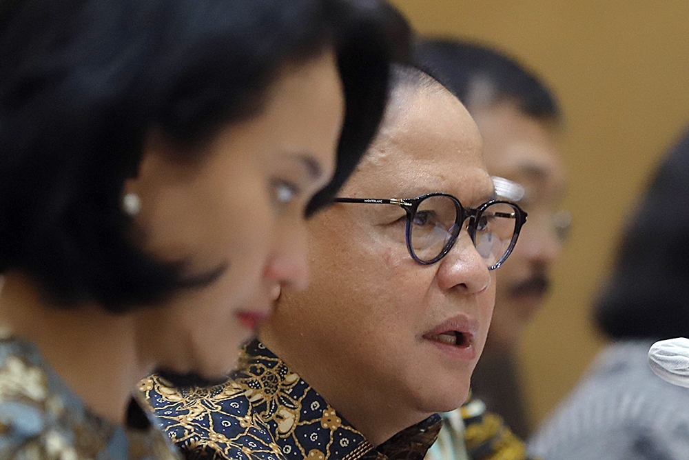 Menteri Pelindungan Pekerja Migran Indonesia (P2MI)/Kepala BP2MI Mukhtarudin bersama jajaran kementerian mengikuti rapat kerja bersama Komisi IX DPR. (BeritaNasional/Elvis Sendouw)