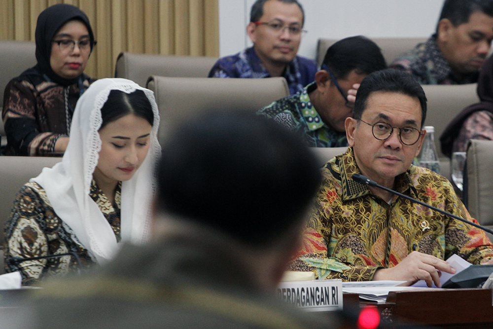Menteri Perdagangan Budi Santoso mengikuti rapat kerja bersama Komisi VI DPR. (BeritaNasional/Elvis Sendouw)