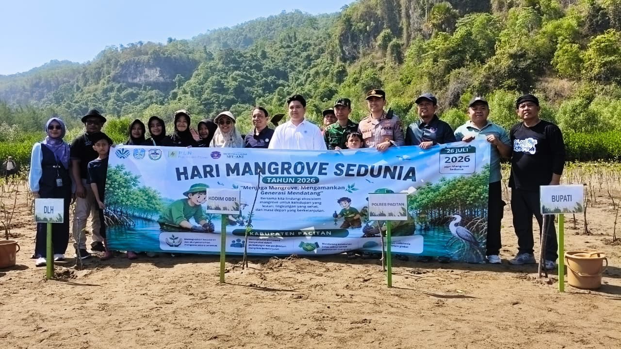 Peringatan Hari Mangrove Sedunia di kawasan Wisata Mangrove, Dusun Kiteran, Desa Kembang, Kabupaten Pacitan. (Foto/Kementerian Lingkungan Hidup)