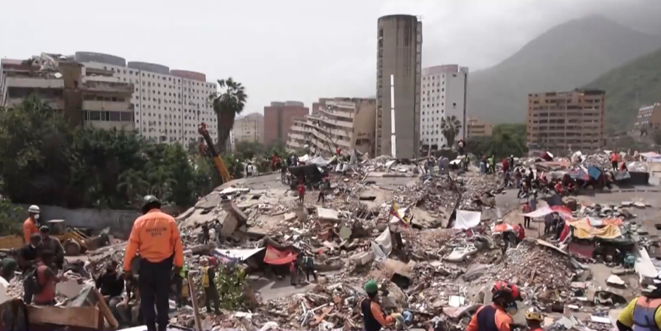 Bangunan luluh lantak akibat gempa dahsyat di Venezuela, 24 Juni 2026. (BeritaNasional/X Canal N)