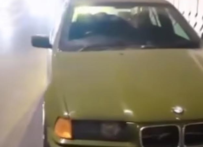 BMW tak bertuan parkir di JLNT Antasari (Beritanasional/Bachtiar)