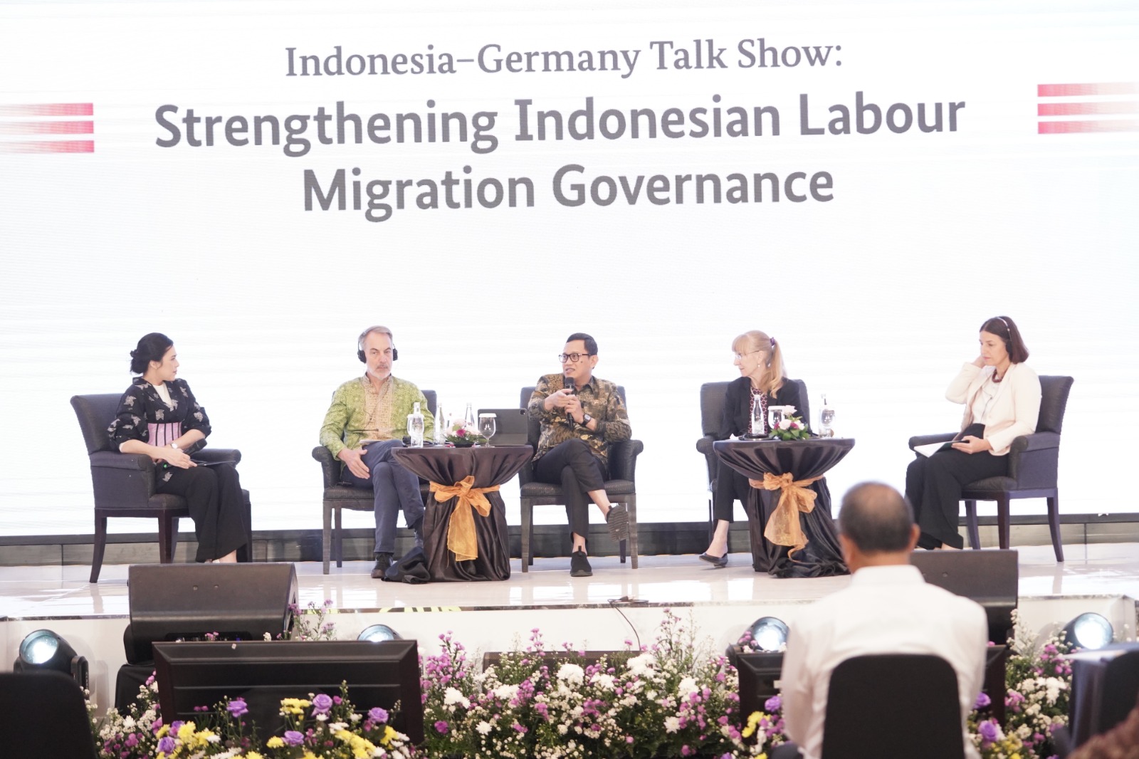 100-200 Pekerja Migran Indonesia Dikirim Ilegal Lewat Pelabuhan, Menteri Karding Siapkan OTT Hajar Pelaku Menteri Pelindungan Pekerja Migran Indonesia (P2MI), Abdul Kadir Karding hadiri acara Indonesia-Germany Strategic Partnership: Strengthening Labour Migration Governance in Indonesia, di Bandung. (BeritaNasional/Elvis Sendouw/HO Hms P2MI)