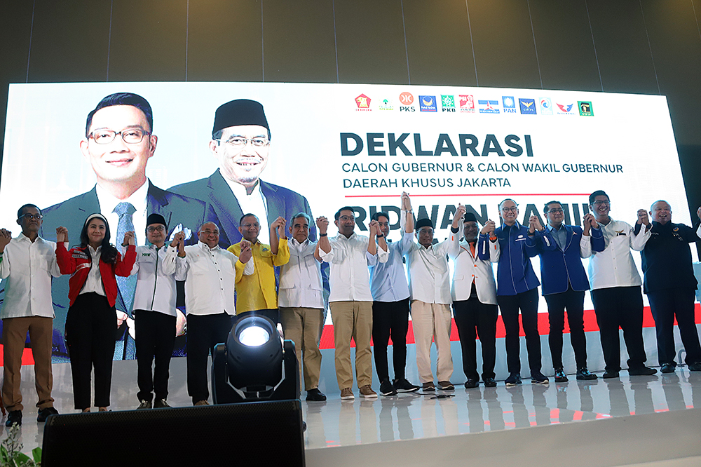 Dukungan 12 parta politik mendeklarasikan calon Gubernur Daerah Khusus Jakarta Ridwan Kamil dan Suswono. (BeritaNasional/Elvis Sendouw)