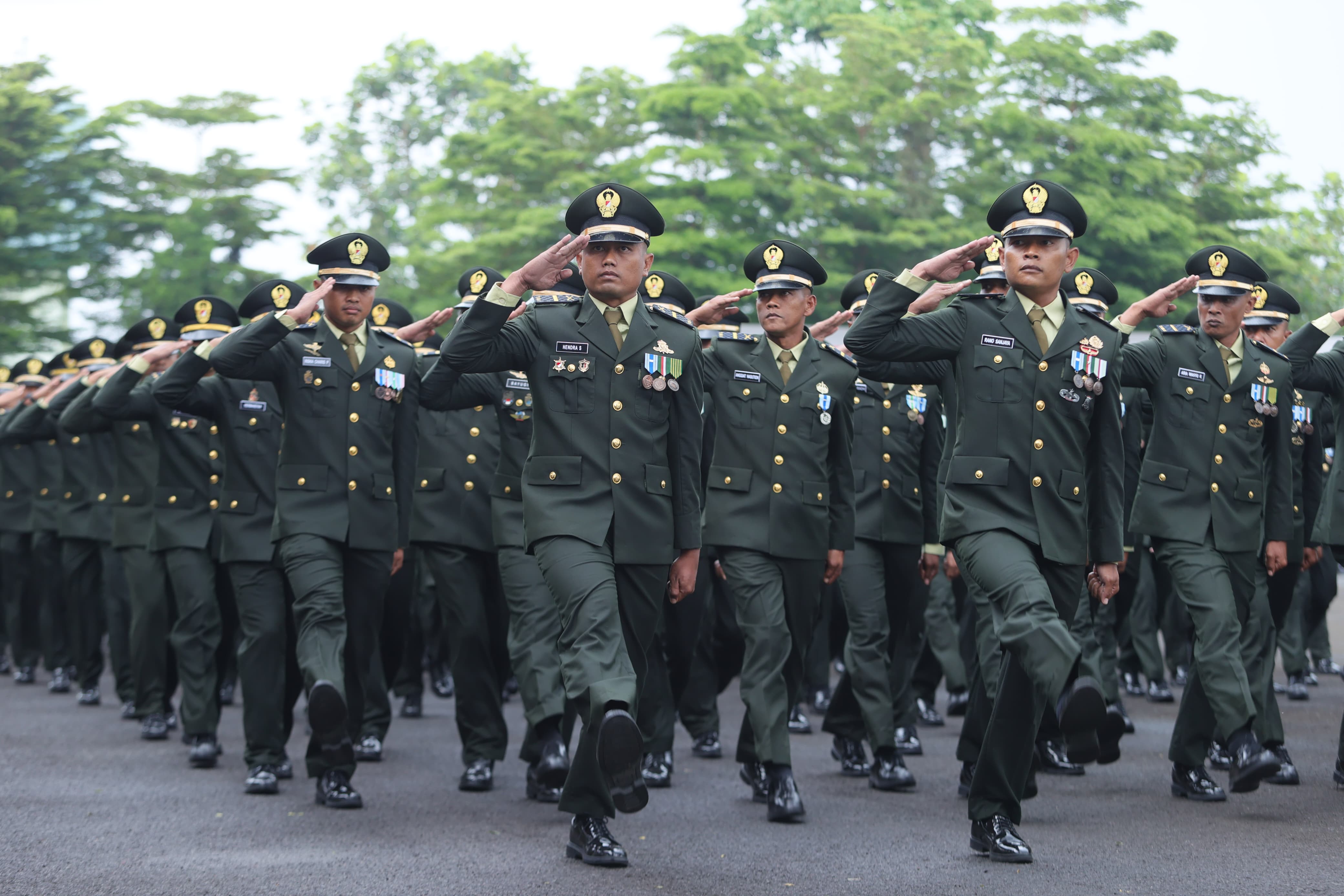 677 Perwira Remaja TNI AD Resmi Dilantik, Wakasad Tekankan Integritas dan Keteladanan Pelantikan 677 Perwira Remaja TNI AD lulusan Pendidikan Pembentukan Perwira (Diktukpa) Secapa AD Gelombang I Tahun Anggaran 2025. (BeritaNasional/Elvis Sendouw/HO Puspen TNI)
