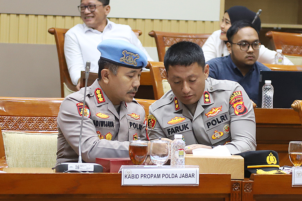 Komisi III DPR terima Audiensi kuasa hukum dan keluarga Rahmad Vaisandri, supir PO Bus asal Sumatera Barat yang menjadi korban pembunuhan. (BeritaNasional/Elvis Sendouw)