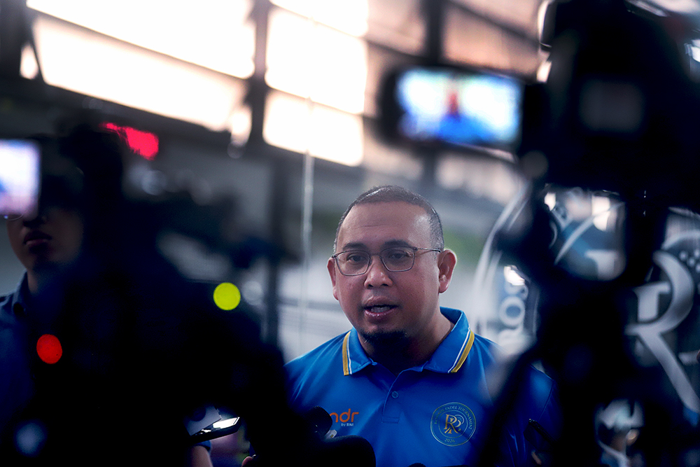 Wakil Ketua Komisi VI DPR RI dari Fraksi Gerindra, Andre Rosiade, membuka Rosiade Padel Tournament Series-2 di Alam Sutra,Tangerang. (BeritaNasional/Elvis Sendouw)