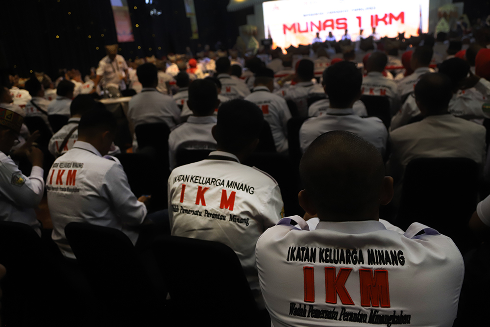 Andre Rosiade Terpilih Jadi Ketum IKM 2025-2030 Andre Rosiade terpilih secara aklamasi sebagai Ketua Umum Ikatan Keluarga Minang (IKM) periode 2025-2030. (BeritaNasional/Elvis Sendouw)