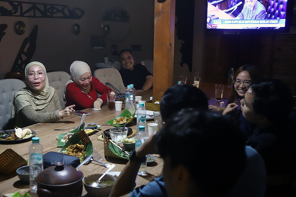 Anggota Komisi III DPR RI Fraksi NasDem, Lola Nelria silaturahmi bersama jurnalis buka puasa bersama. (BeritaNasional/Elvis Sendouw)