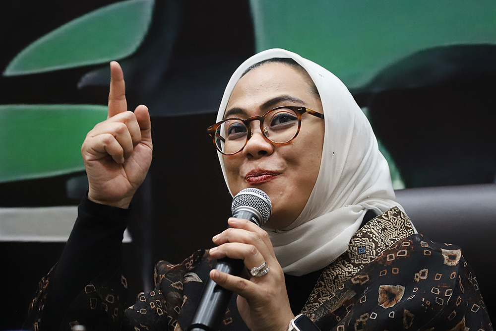 Anggota Komisi IX DPR RI Cellica Nurrachadiana: Pentingnya Kolaborasi Program CKG dan MBG untuk Menuju Generasi Emas Koordinatoriat Wartawan Parlemen (KWP) bekerja sama dengan Biro Pemberitaan DPR RI menggelar diskusi Dialektika Demokrasi Dengan tema; "CKG & Gizi Gratis: Strategi Preventif Pastikan Generasi Indonesia Emas". (BeritaNasional/Elvis Sewndouw)