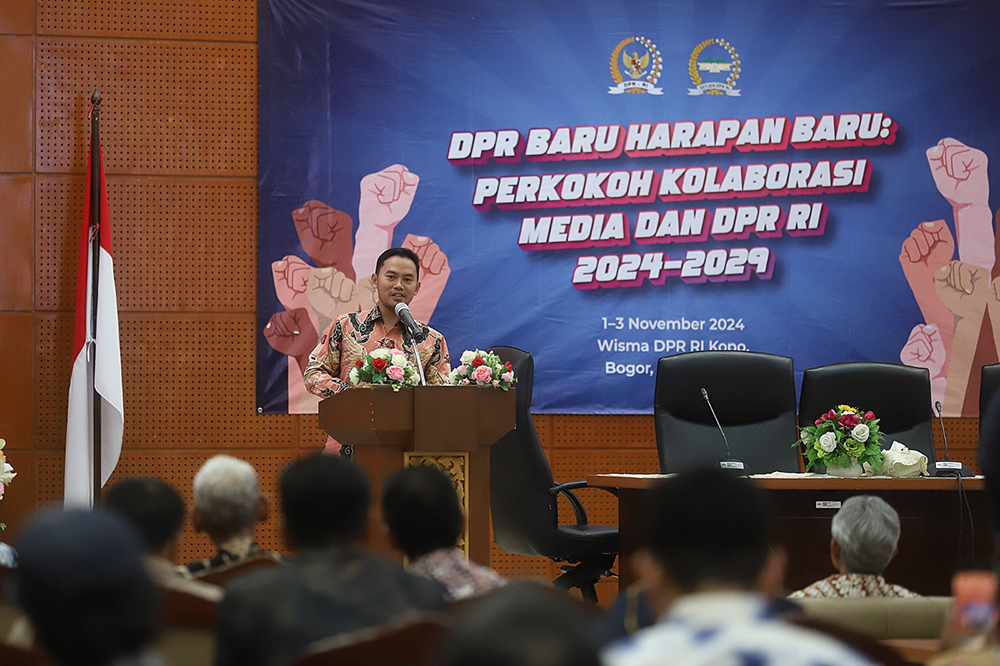 Ariawan kembali terpilih sebagai Ketua Koordinatoriat Wartawan Parlemen (KWP) periode 2024-2026 secara aklamasi. (BeritaNasional/Elvis Sendouw)