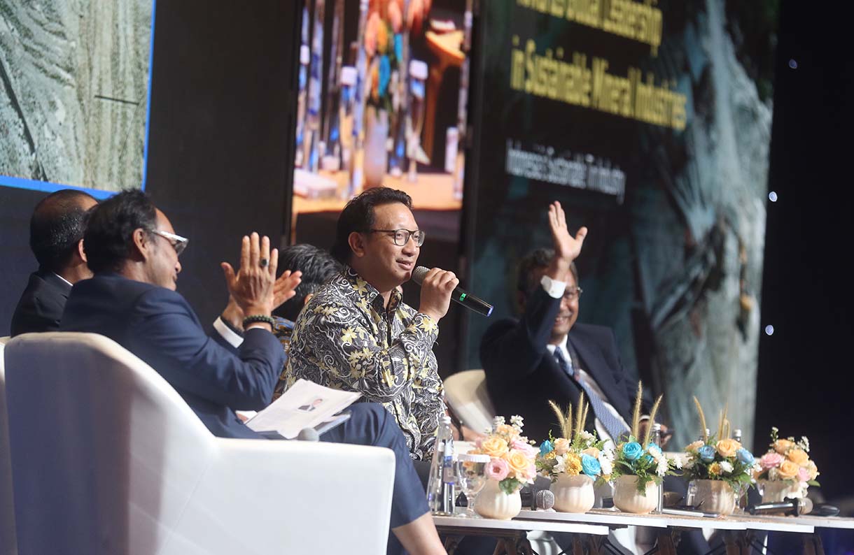 Dirut PT Arsari Tambang Aryo Djojohadikusumo menjadi pembicara dalam diskusi Met Connex-Mine Aidic 2026 di Jakarta International Convention Center, Jakarta, Selasa (12/5/2026).  (Beritanasional.com/Oke Atmaja)