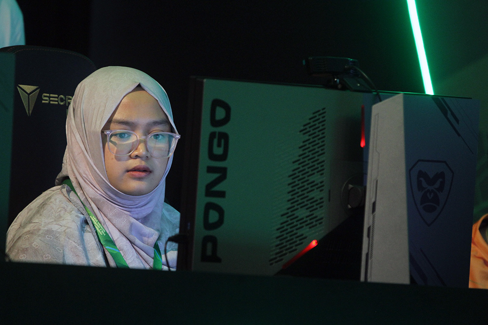 Peserta mengikuti ajang Microsoft Excel World Championship Indonesia 2024 . (BeritaNasional/Elvis Sendouw)