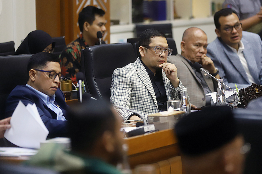 Rapat Pleno Badan Legislasi DPR RI bahas evaluasi Prolegnas RUU Tahun 2020-2024 dan persiapan penyusunan Prolegnas RUU tahun 2025-2029 serta Prolegnas RUU Prioritas Tahun 2025. (BeritaNasional/Elvis Sendouw)