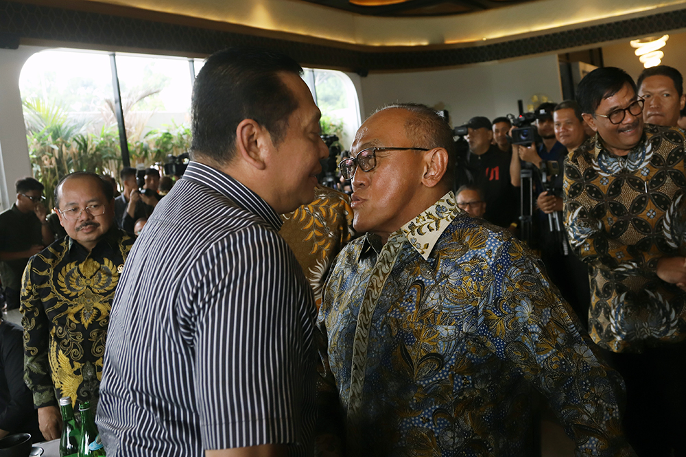 Ketua MPR RI Bambang Soesatyo di hari ulang tahun ke 62 luncurkan 5 buku. (BeritaNasional/Elvis Sendouw)